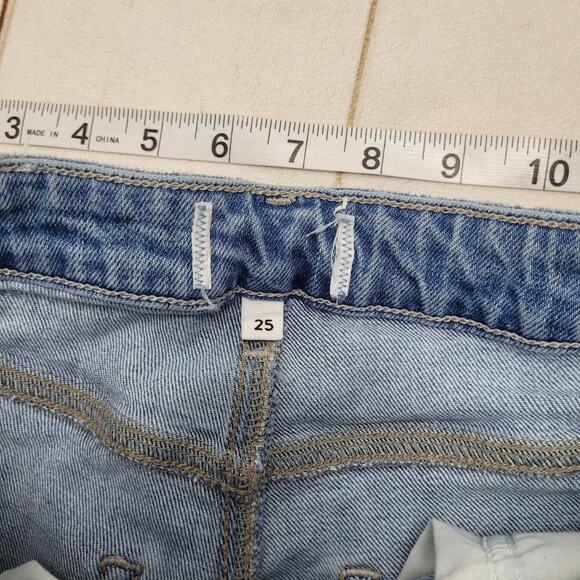 Paige Noella high rise relaxed straight leg jeans light wash ripped knee - Picture 6 of 9